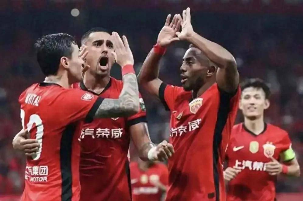 欧超杯集结日再迎强敌;上海海港队长鼓劲;主帅态度:更衣室稳定;轮换策略成焦点的简单介绍 欧超杯集结日再迎强敌;上海海港队长鼓劲;主帅态度:更衣室稳定;轮换策略成焦点的简单介绍