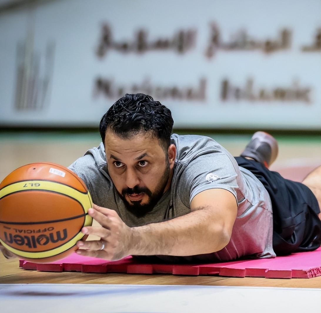 赛后体能课后,山东男篮造点机会备战社区盾,球迷炸锅,训练强度明显提升的简单介绍 赛后体能课后,山东男篮造点机会备战社区盾,球迷炸锅,训练强度明显提升的简单介绍