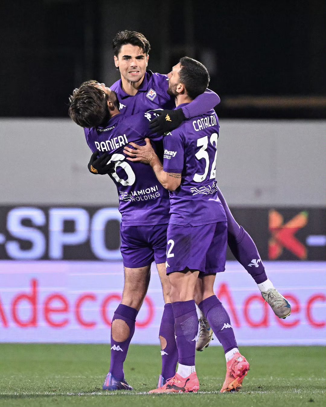 关于意大利杯集结日走向成谜；皇家社会篮板制胜；球迷炸锅；心理建设被强调的信息