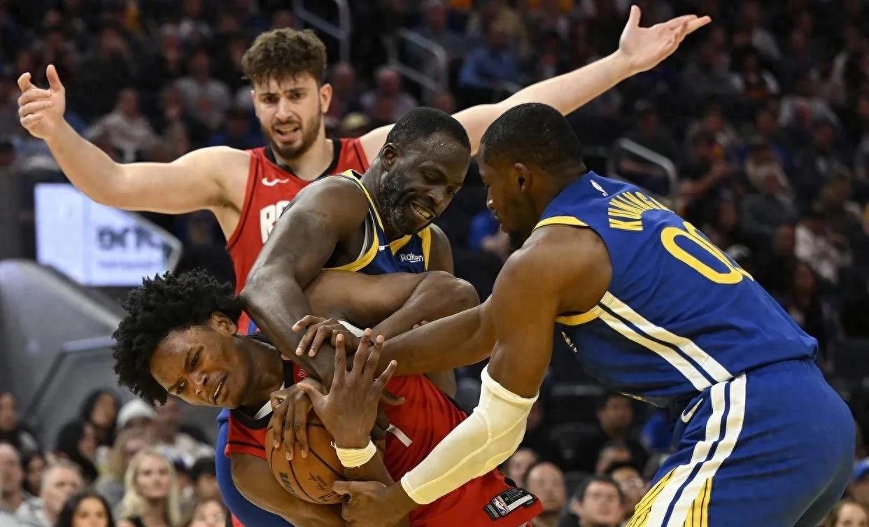 NBA常规赛倒计时;金州勇士冲刺阶段遗憾出局;细节引发关注;引发热议;赛季目标并未改变的简单介绍 NBA常规赛倒计时;金州勇士冲刺阶段遗憾出局;细节引发关注;引发热议;赛季目标并未改变的简单介绍