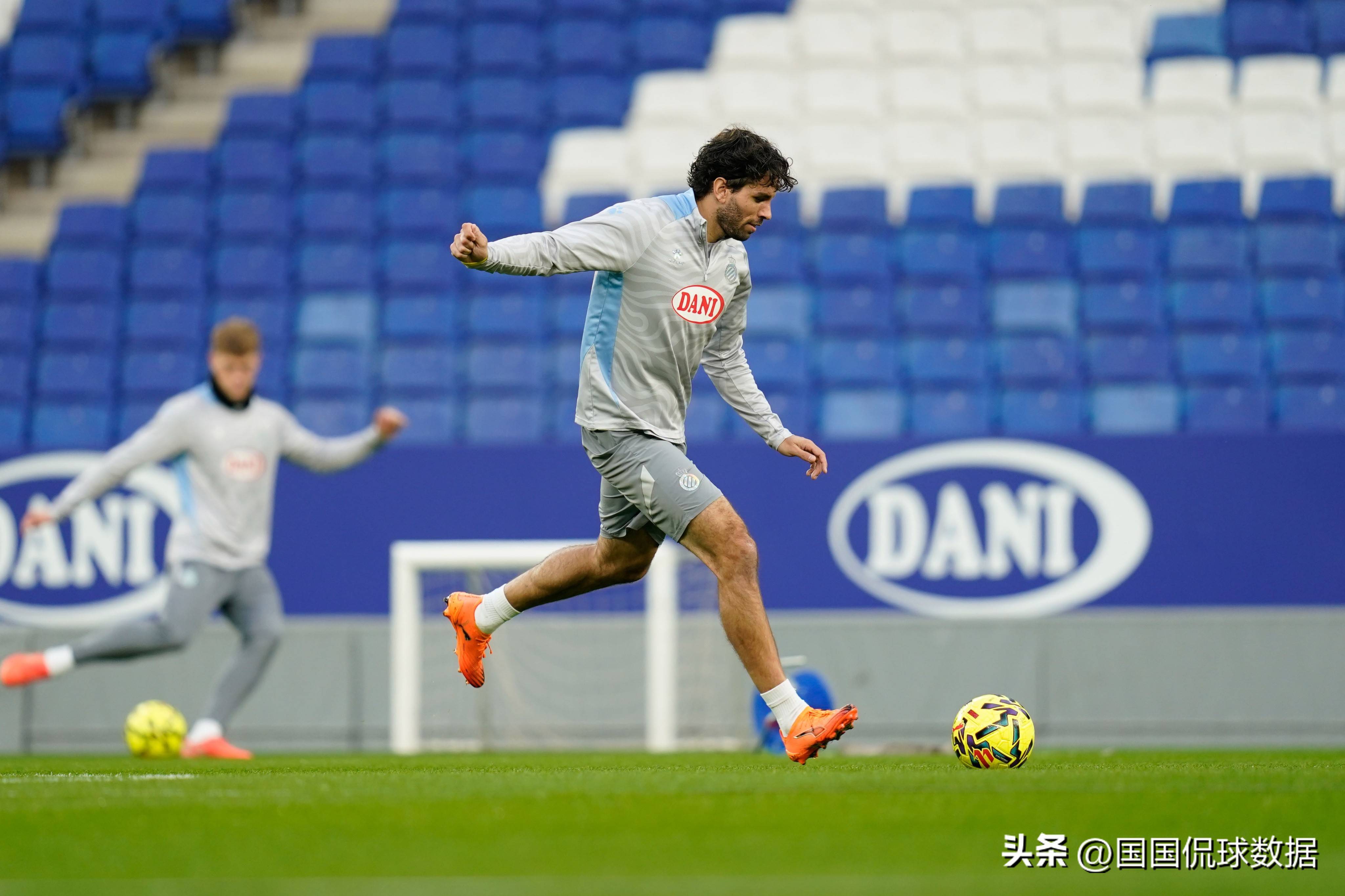 今晨突围战来临，布莱顿围绕西甲更衣室发声，目标明确，球队文化再被提及的简单介绍