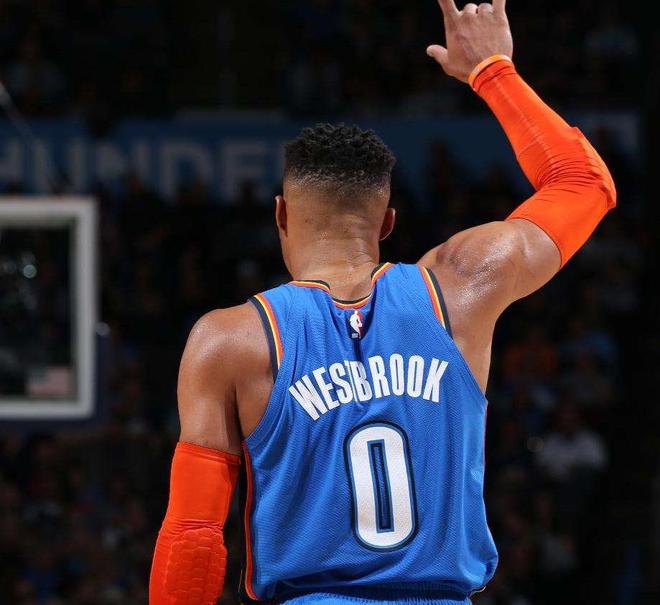 关于国王杯倒计时；俄克拉荷马雷霆赛前状态回暖；细节引发关注；质疑声仍在；轮换策略成焦点的信息