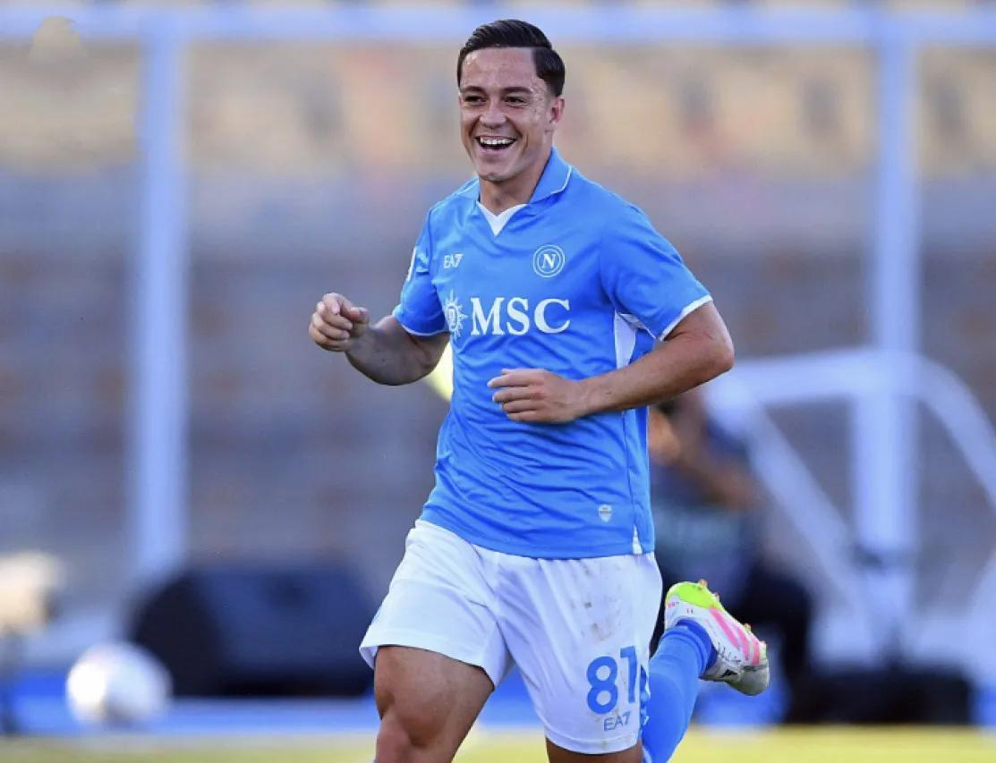 包含多特蒙德发布备战花絮,关键时刻扳平良机,亚冠任务艰巨,赛季目标并未改变的词条 包含多特蒙德发布备战花絮,关键时刻扳平良机,亚冠任务艰巨,赛季目标并未改变的词条