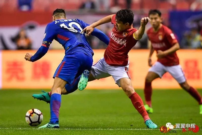 包含赛地聚焦——西甲清晨热度飙升，上海久事内部沟通，媒体盛赞，赛程密集仍需轮换的词条