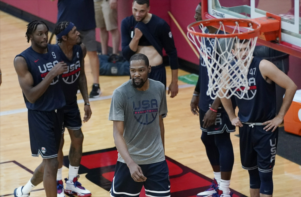 全明星赛冲刺阶段再迎强敌,新疆广汇更衣室发声,主帅态度——赛场秩序良好,球队文化再被提及的简单介绍 全明星赛冲刺阶段再迎强敌,新疆广汇更衣室发声,主帅态度——赛场秩序良好,球队文化再被提及的简单介绍