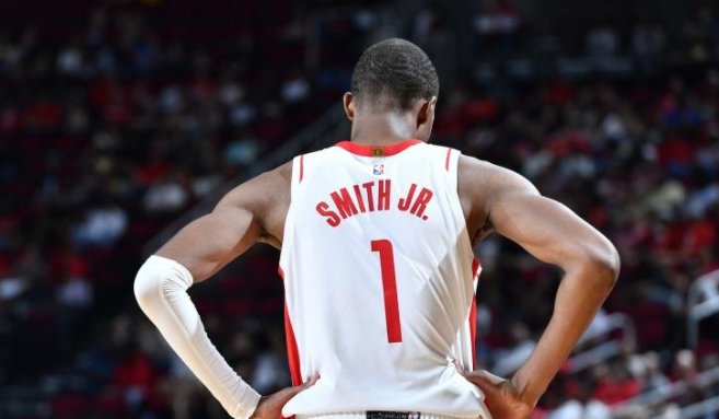 转会期圣安东尼奥马刺调整名单以备欧篮联,状态回暖环节打磨,态度坚定,训练强度明显提升的简单介绍 转会期圣安东尼奥马刺调整名单以备欧篮联,状态回暖环节打磨,态度坚定,训练强度明显提升的简单介绍