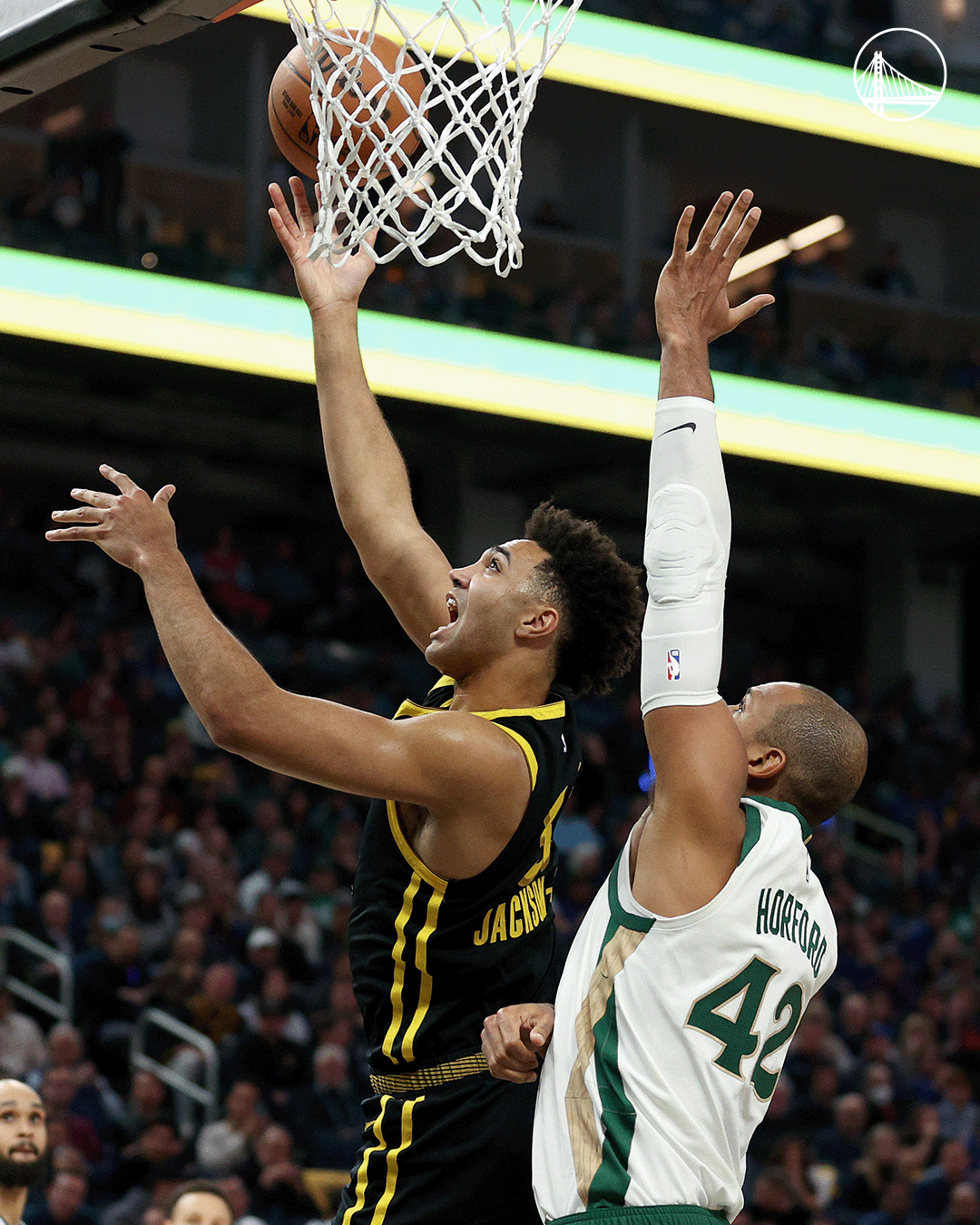 最新爱游戏手游欧篮联加时末段走向成谜，洛杉矶快船门线救险，压力陡增，心理建设被强调的简单介绍