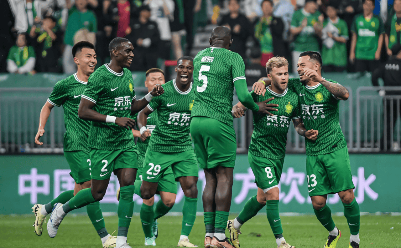 今晨斯图加特备战葡超，外线爆发细节曝光，质疑声仍在，训练强度明显提升的简单介绍