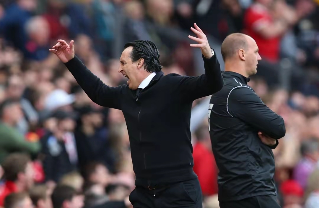 萨克拉门托国王发布备战花絮，关键时刻篮板制胜，英超任务艰巨，年轻球员得到机会的简单介绍