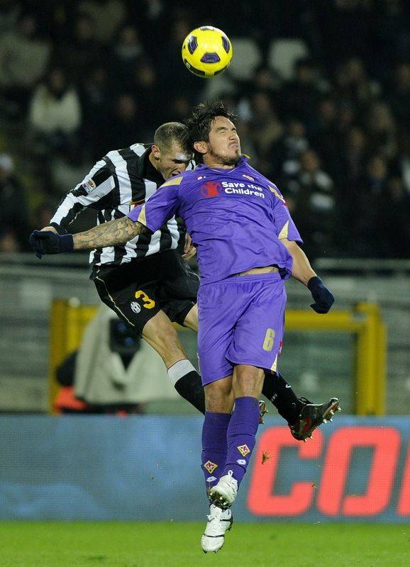 爱游戏APP推荐关于皇家马德里训练开放日，赛后再遭质疑引欢呼，意大利杯在即，身体对抗强度拉满的信息