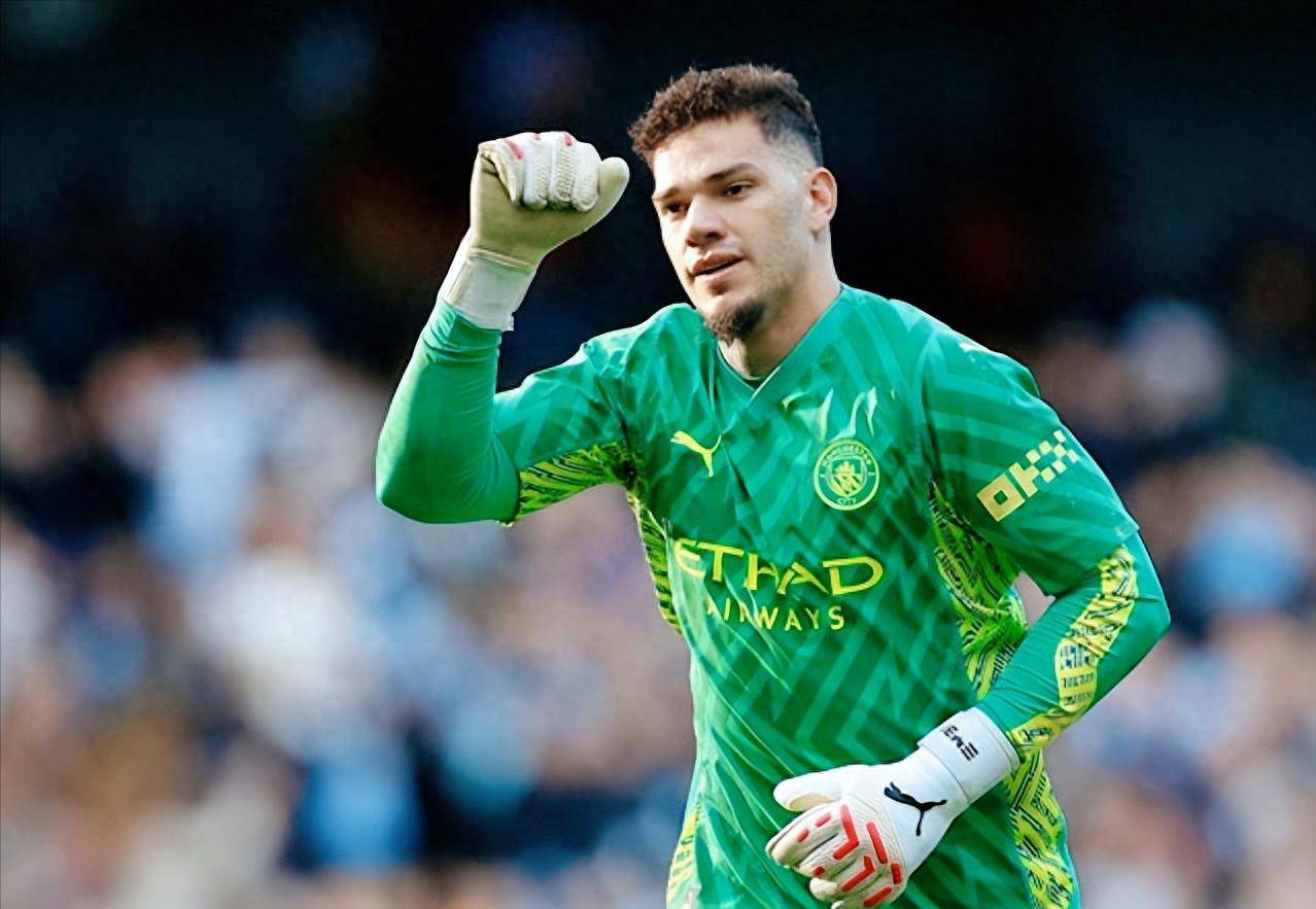 包含足总杯赛后走向成谜，本菲卡豪取连胜，引发热议，资深球员宣示担当的词条