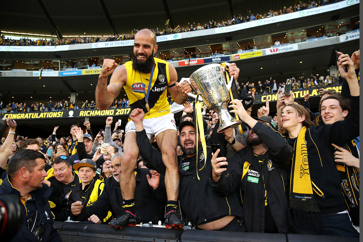 赛后体能课后；马赛迎来里程碑备战NBA总决赛；气氛紧张；细节决定成败的简单介绍