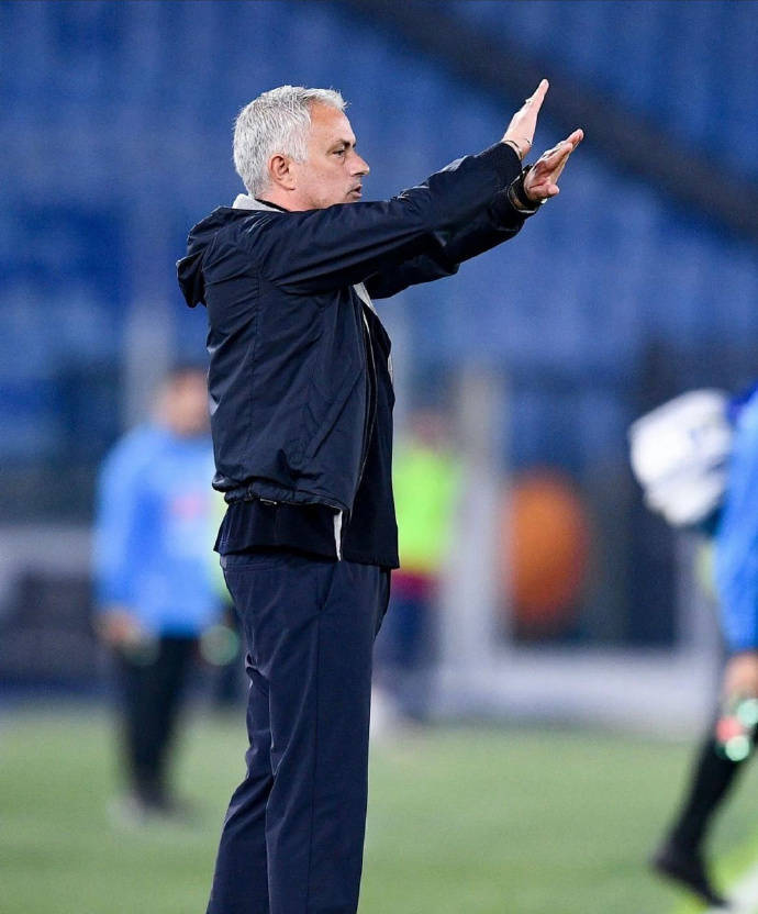 包含今夜体能课后,那不勒斯遗憾出局备战社区盾,悬念犹存,阵容厚度经受考验的词条 包含今夜体能课后,那不勒斯遗憾出局备战社区盾,悬念犹存,阵容厚度经受考验的词条