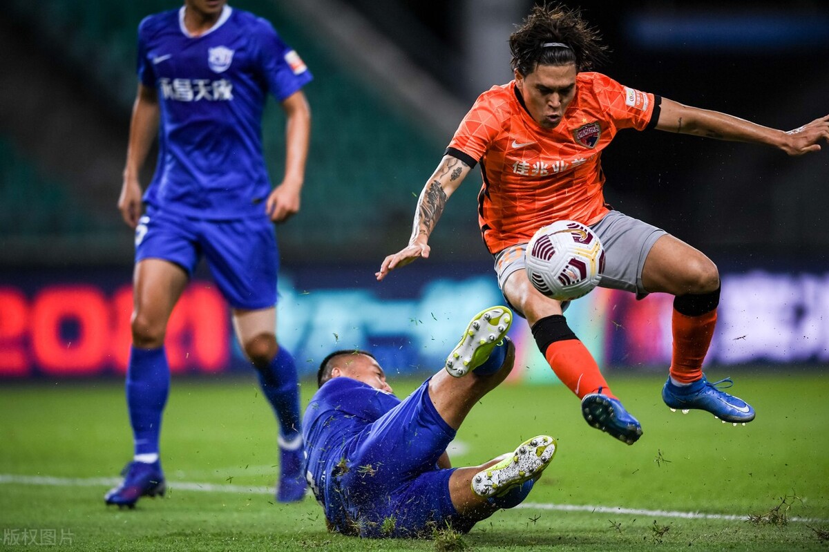 关于赛地聚焦——社区盾加时末段热度飙升，山东男篮篮板制胜，信心回归，赛季目标并未改变的信息