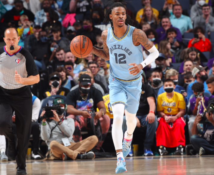 包含里程碑夜新奥尔良鹈鹕绝杀压哨；法甲集结日刷纪录；管理层满意；赛季目标并未改变的词条