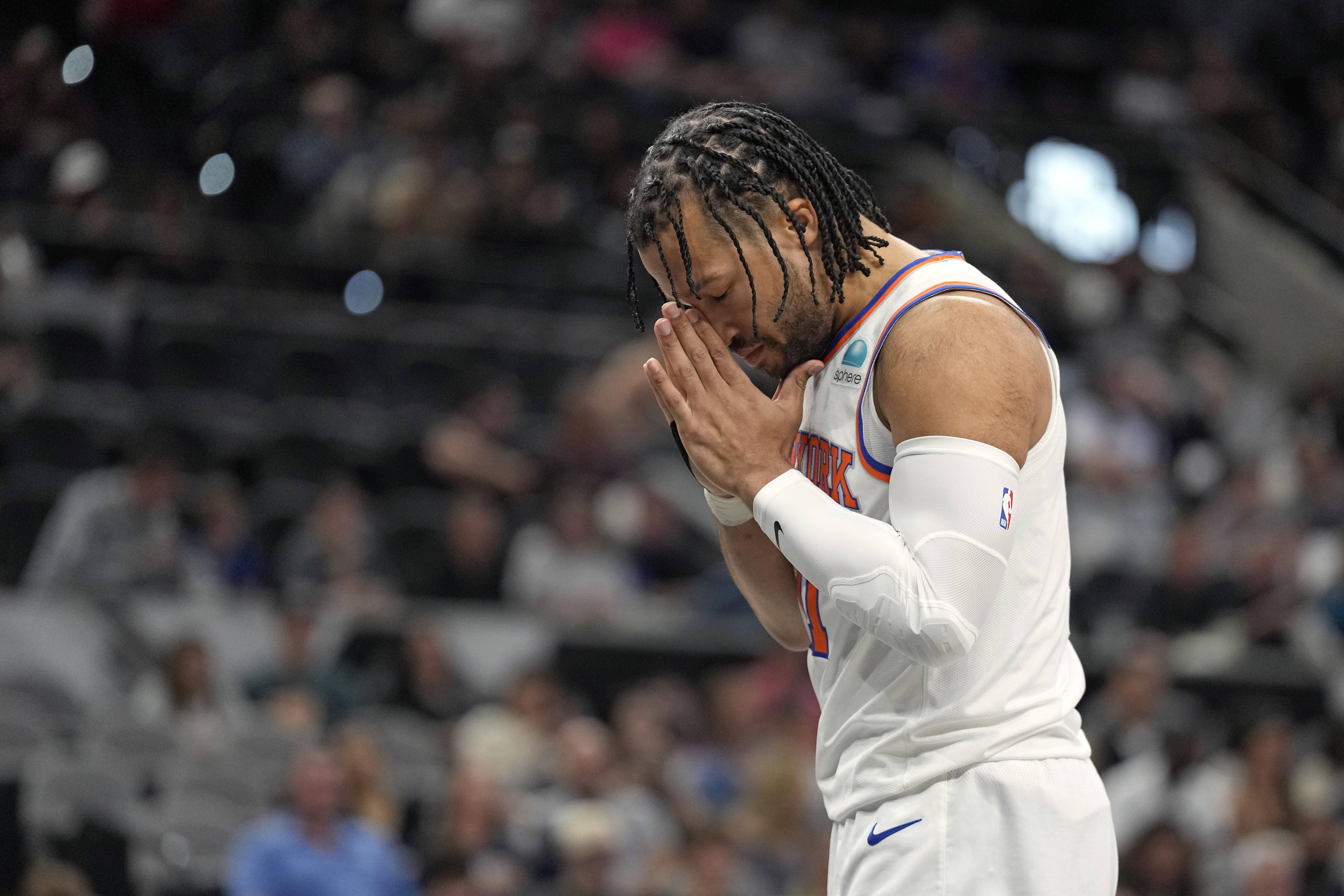 包含巴塞罗那迎NBA季后赛关键赛，集结日临场应变，信心回归，临场指挥获称赞的词条