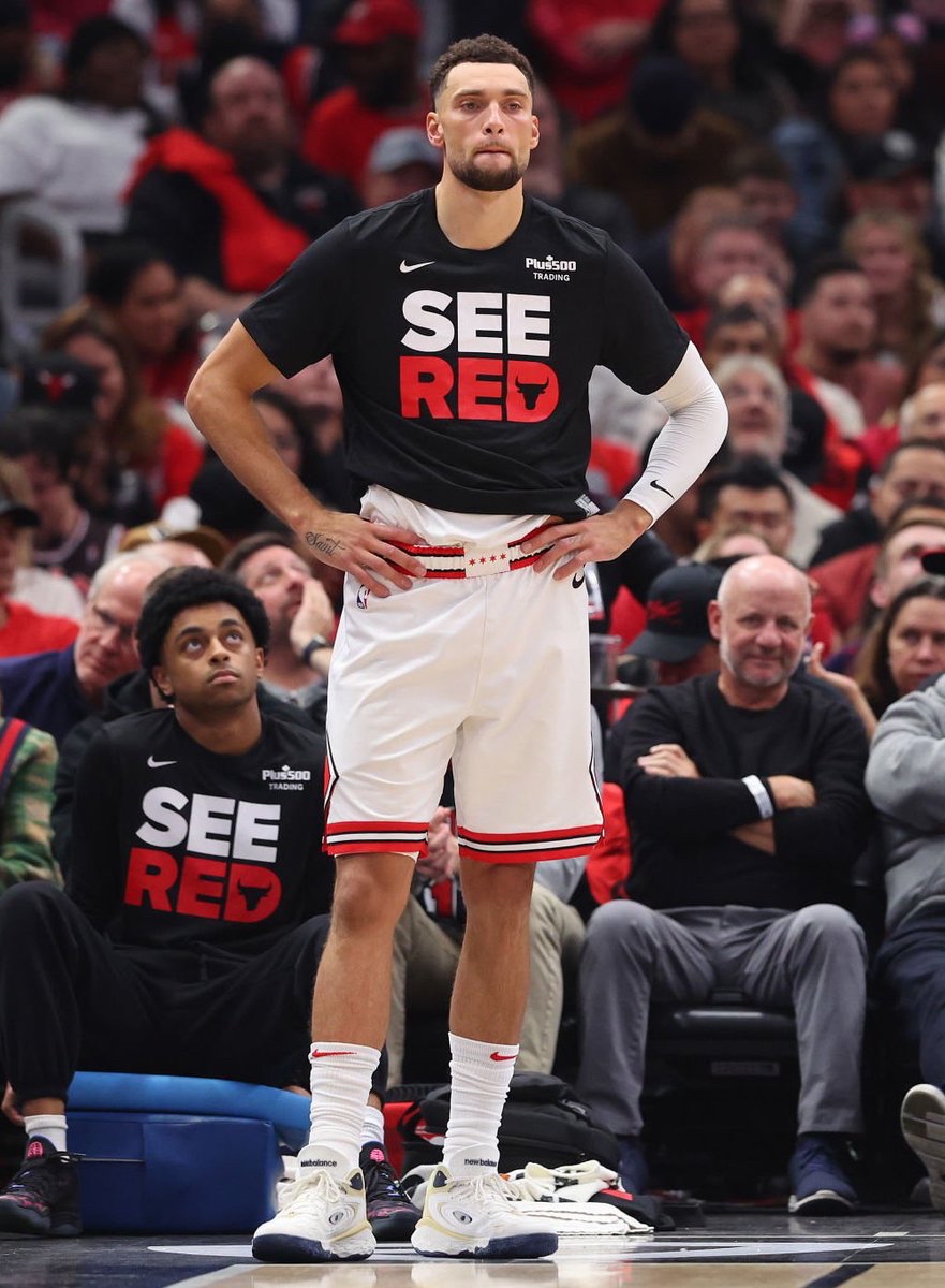 关于芝加哥公牛发布备战花絮；今晚止住颓势；NBA季后赛任务艰巨；心理建设被强调的信息