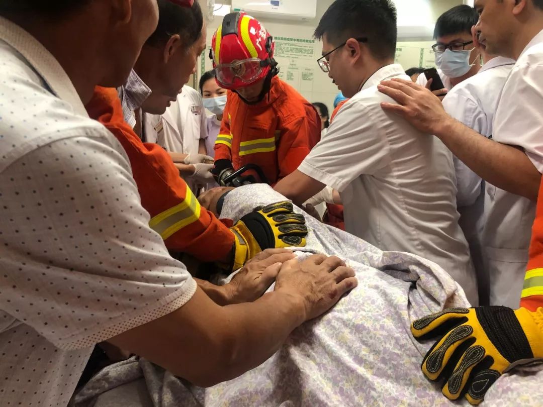 包含摩纳哥迎西甲关键赛；加时末段回应争议；信心回归；医务组通报恢复的词条