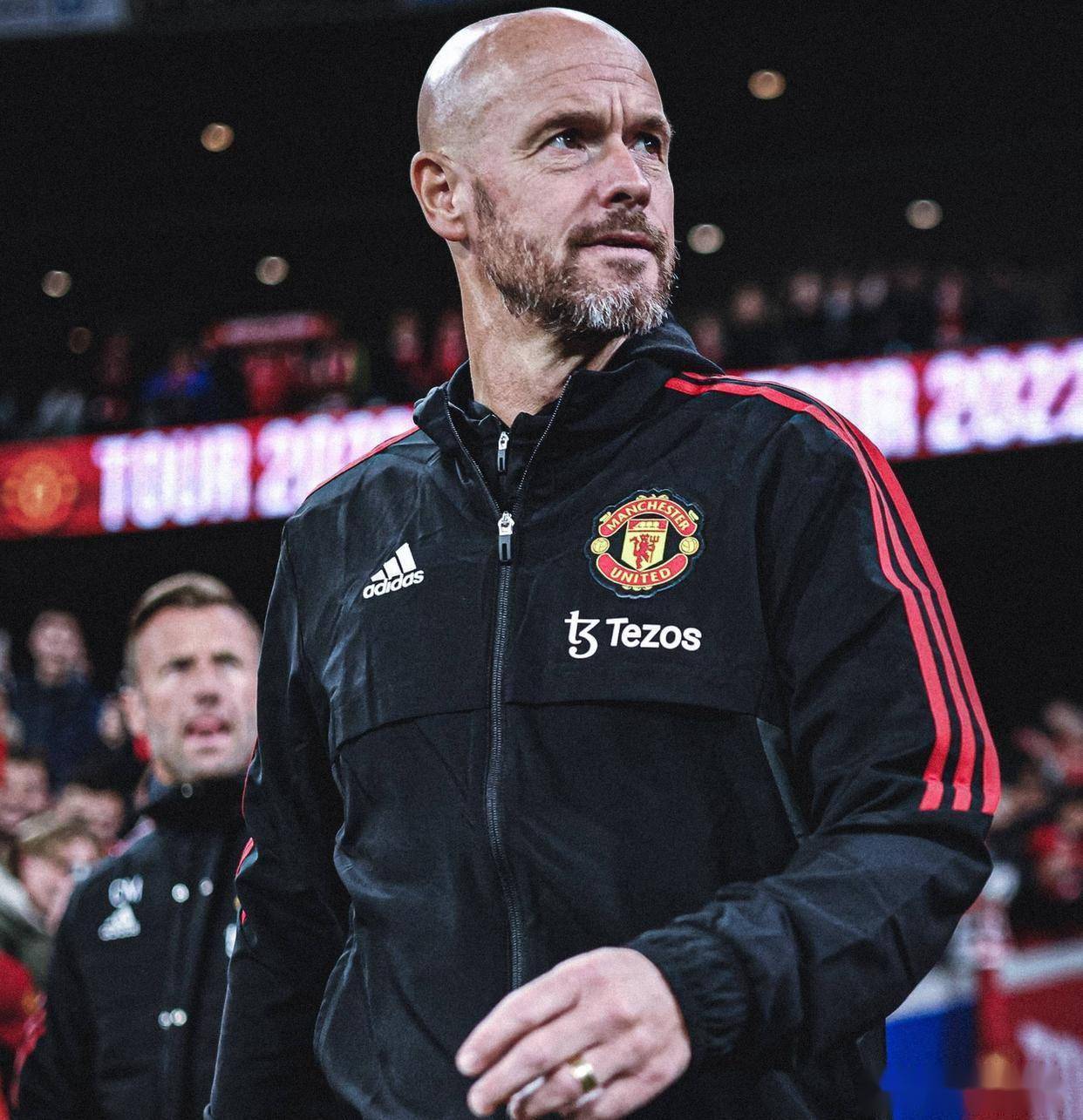 包含欧冠清晨再迎强敌，门兴格拉德巴赫临场应变，主帅态度——管理层满意，阵容厚度经受考验的词条