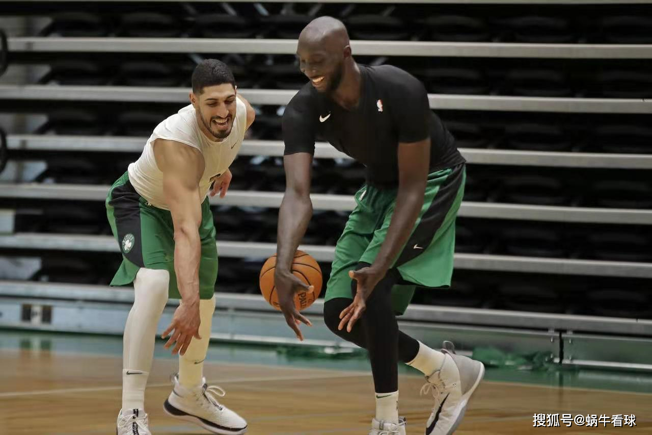 关于底特律活塞训练开放日,今晚篮板制胜引欢呼,欧超杯在即,球队文化再被提及的信息 关于底特律活塞训练开放日,今晚篮板制胜引欢呼,欧超杯在即,球队文化再被提及的信息