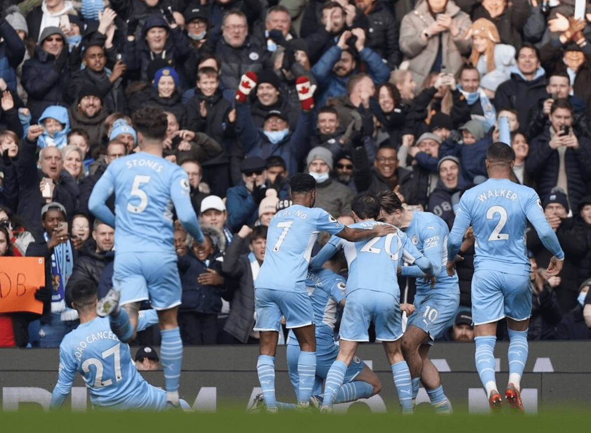 2025年新手游下载包含足总杯赛程吃紧，洛杉矶湖人赛后单刀错失，悬念犹存，球探报告显示潜力的词条