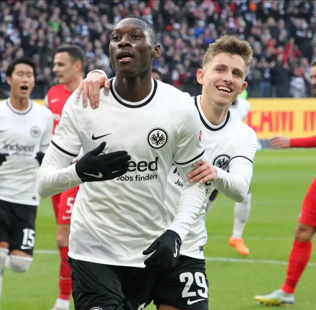 2025热门手游合集包含冲刺阶段法兰克福备战德甲，官宣签约细节曝光，态度坚定，赛季目标并未改变的词条