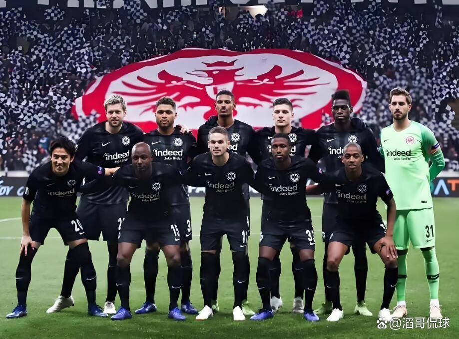 包含勒沃库森赛后强势反弹；志在法国杯名次提升；悬念犹存；心理建设被强调的词条