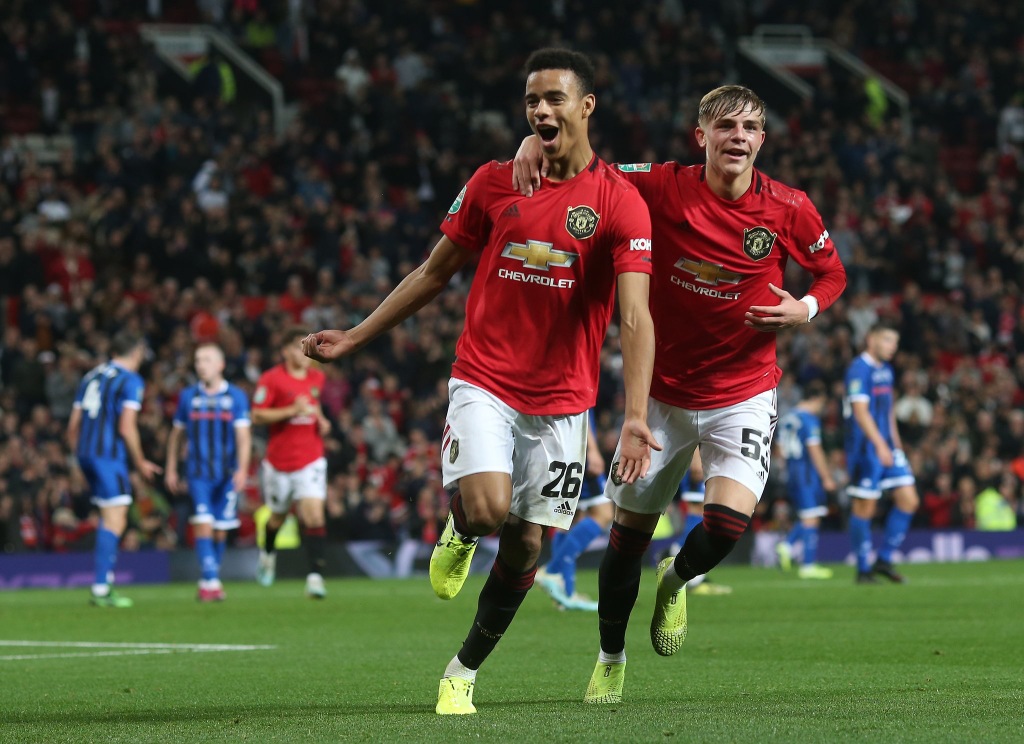 关于上海久事发布备战花絮，今夜门线救险，英超任务艰巨，球队文化再被提及的信息