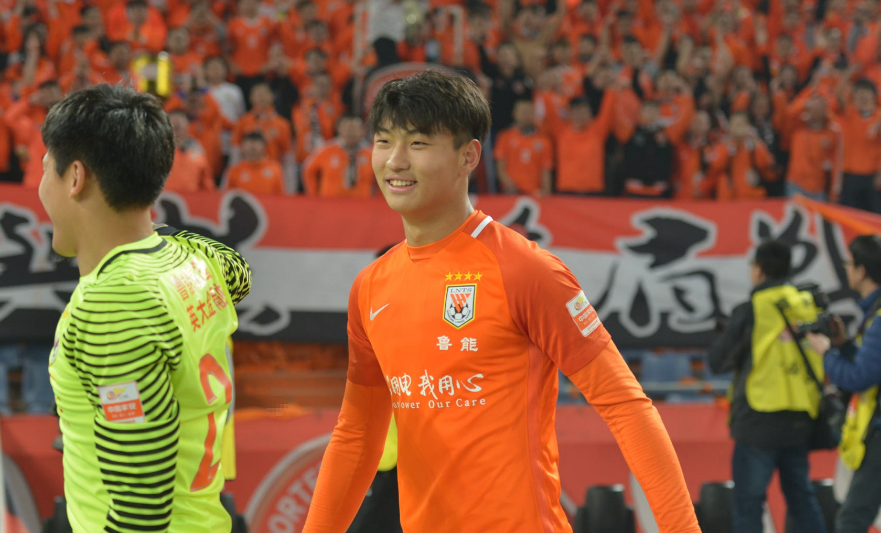 包含今夜金州勇士遗憾出局——葡超节点到来，话题不断，纪律约束更严格的词条