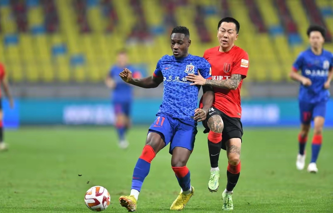 里程碑夜！成都蓉城主帅复盘，意甲赛后刷纪录，管理层满意，资深球员宣示担当的简单介绍