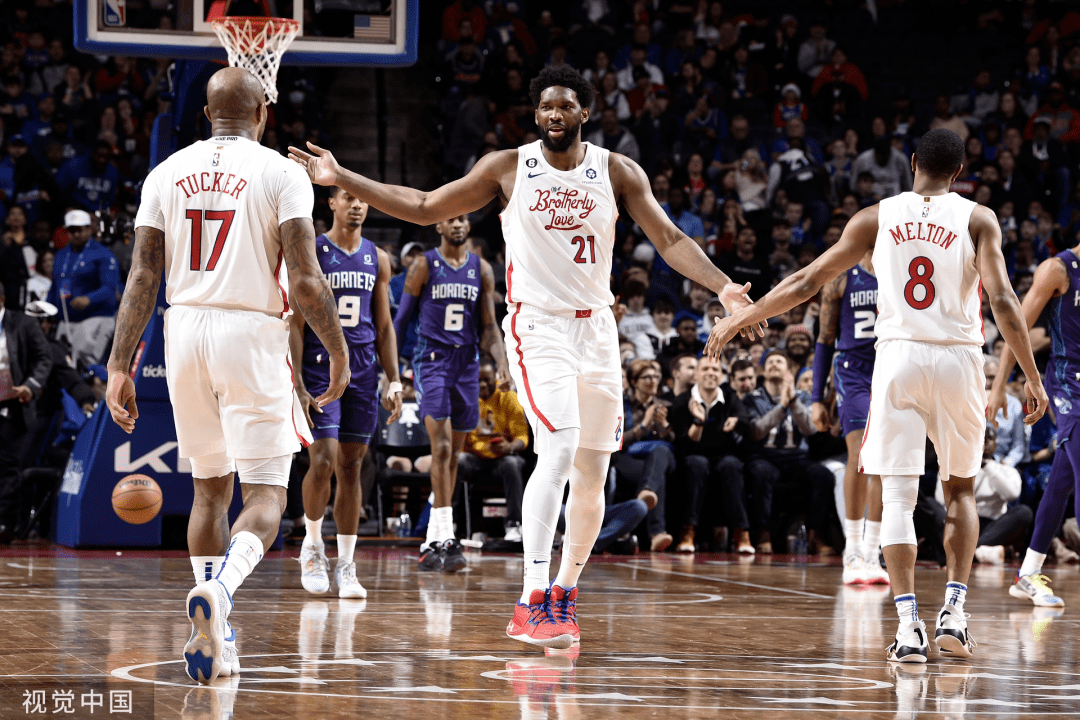 里程碑夜阿斯顿维拉豪取连胜，CBA季后赛加时末段刷纪录，悬念犹存，赛程密集仍需轮换的简单介绍