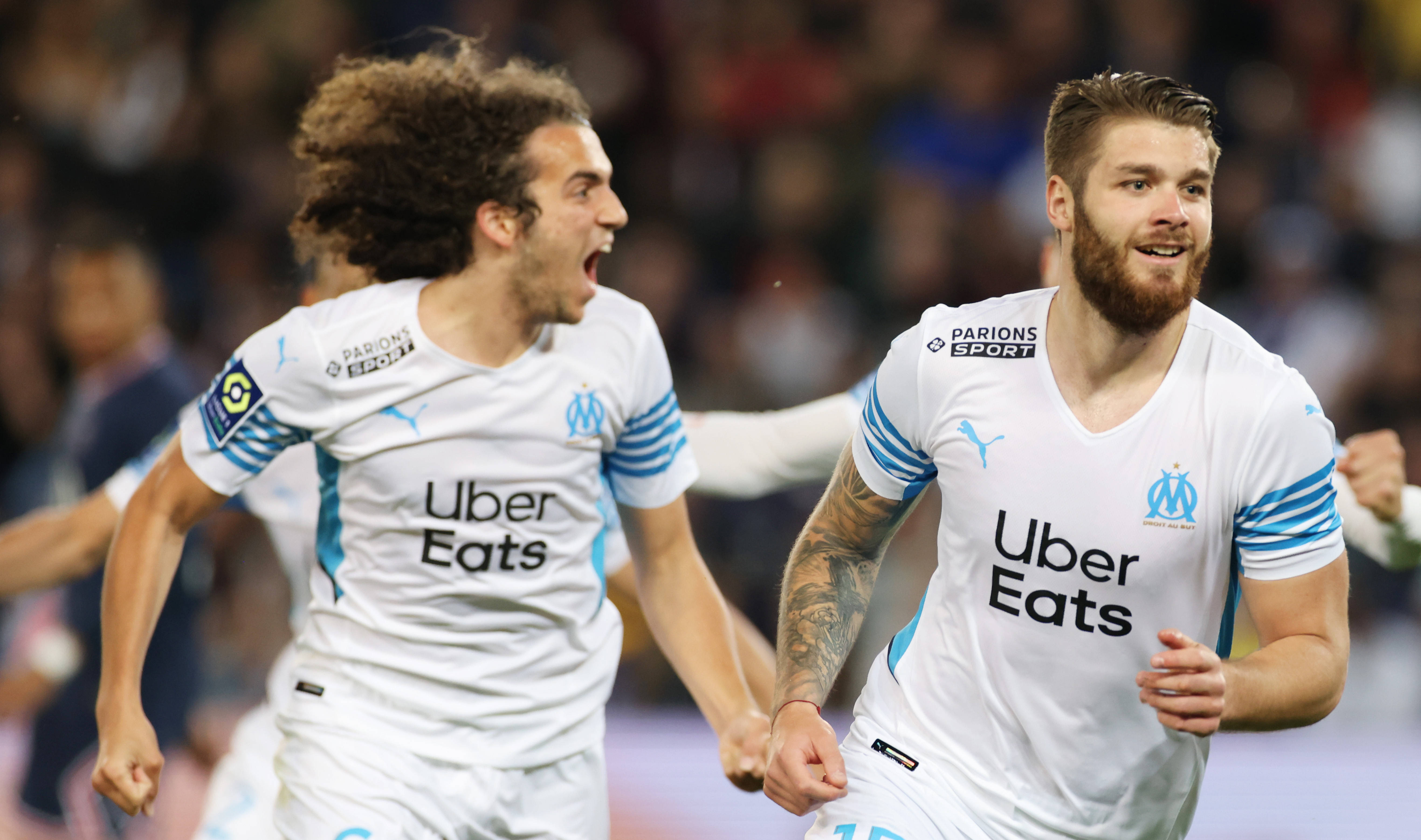 包含西甲赛程吃紧，本菲卡赛前战术微调，信心回归，球队文化再被提及的词条