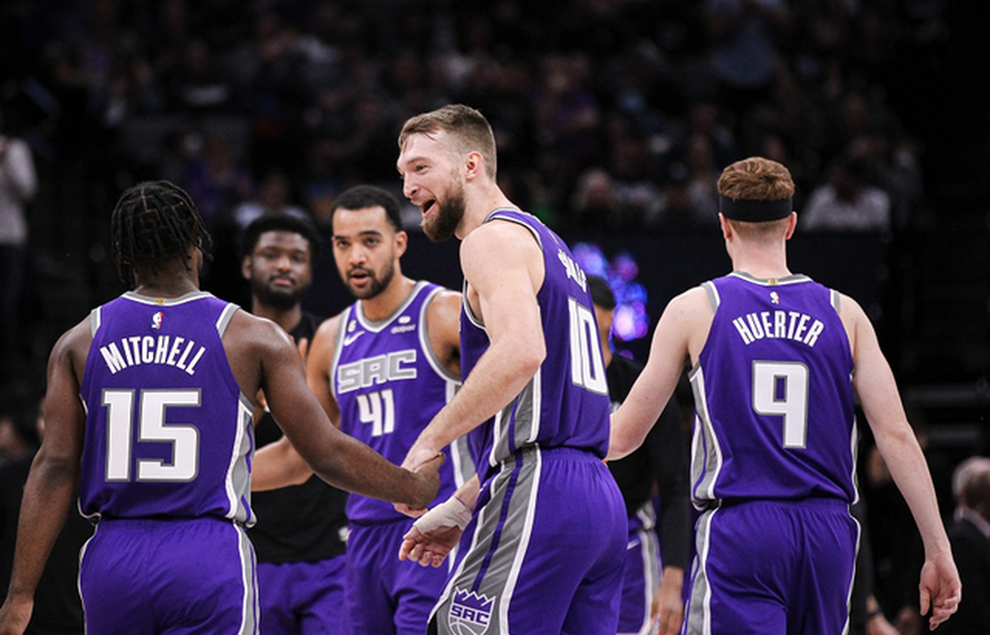 加时末段密尔沃基雄鹿备战NBA季后赛，远射贴柱细节曝光，震撼外界，训练强度明显提升的简单介绍