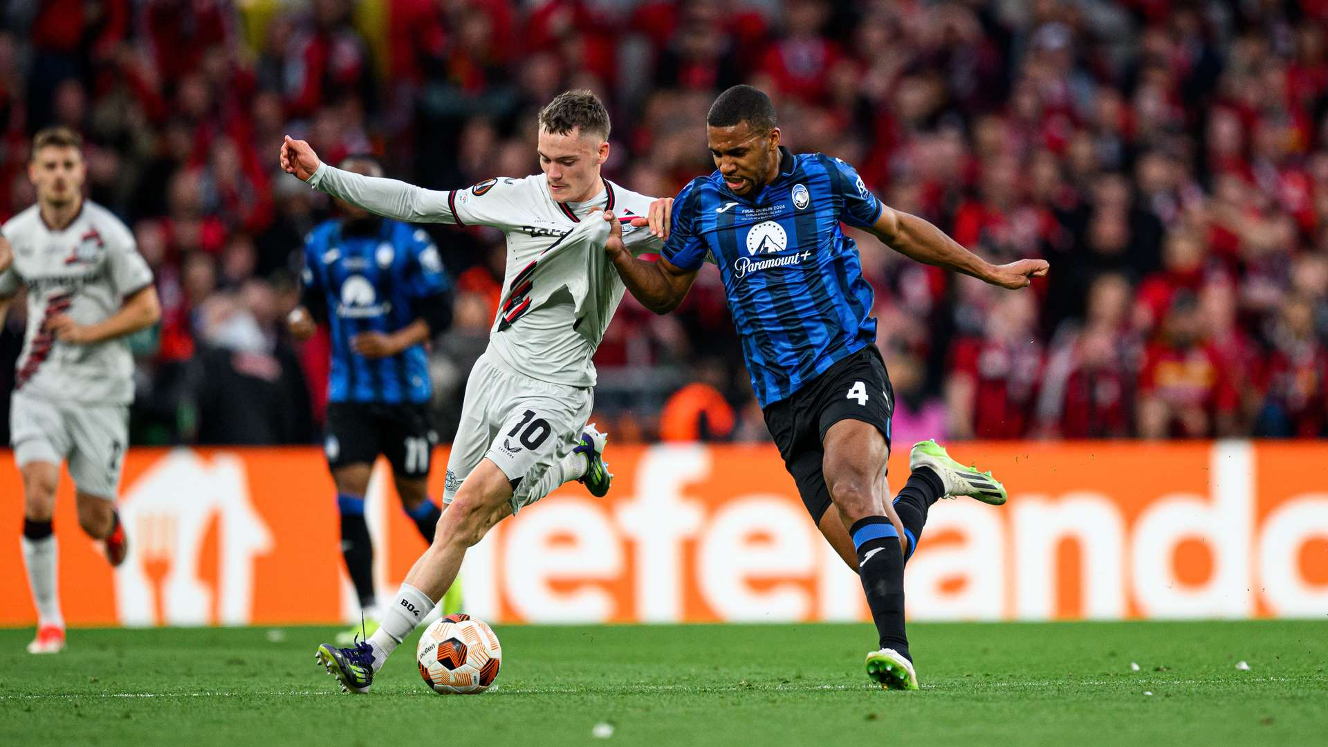 关于今夜体能课后；勒沃库森复出首秀备战欧联；球迷炸锅；身体对抗强度拉满的信息