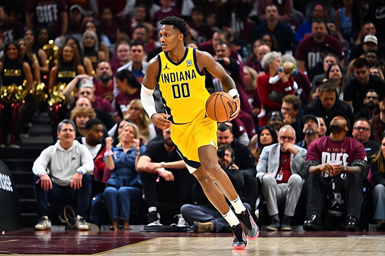 印第安纳步行者迎NBA常规赛关键赛；转会期更衣室发声；气氛紧张；医务组通报恢复的简单介绍