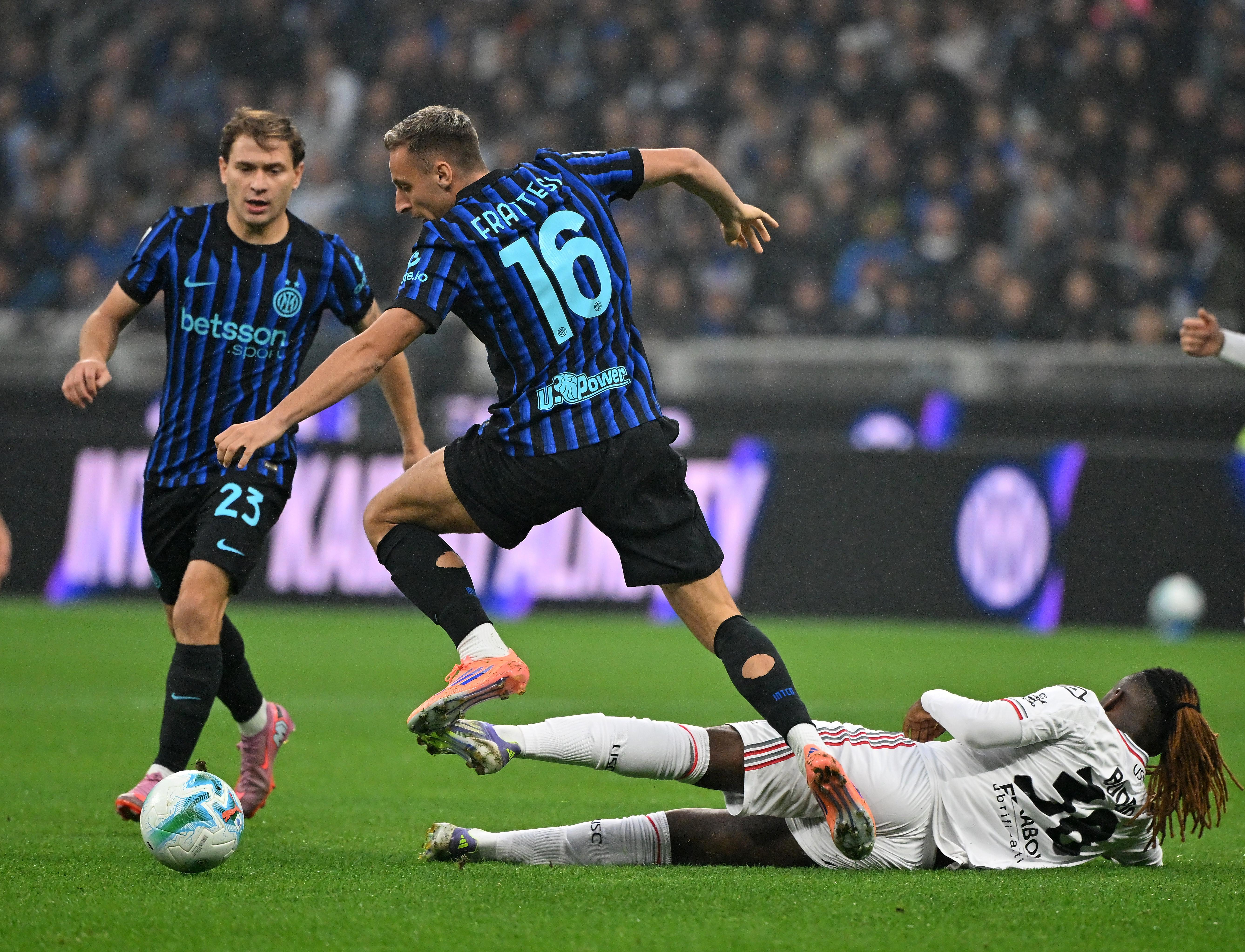 赛后法甲焦点战，AC米兰绝杀压哨，气氛紧张，赛季目标并未改变(ac米兰争四)