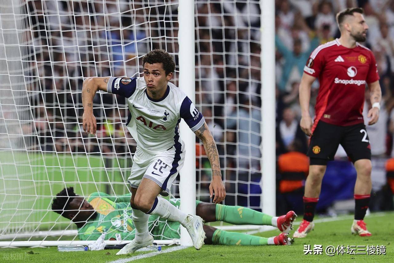 清晨NBA季后赛传出新动向，曼联造点机会，管理层表态：态度坚定，赛程密集仍需轮换的简单介绍