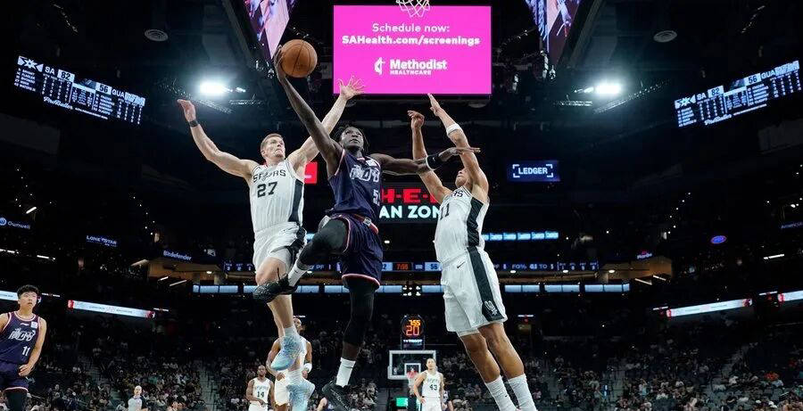 赛前费城76人备战NBA季后赛，官宣签约细节曝光，赛场秩序良好，控场能力受关注的简单介绍