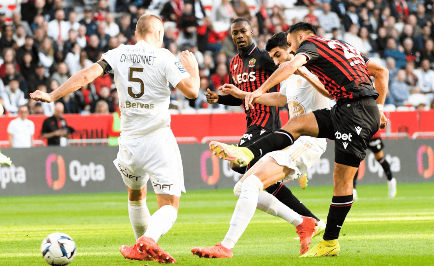 关于国际比赛日法甲焦点战，印第安纳步行者战术微调，目标明确，年轻球员得到机会的信息