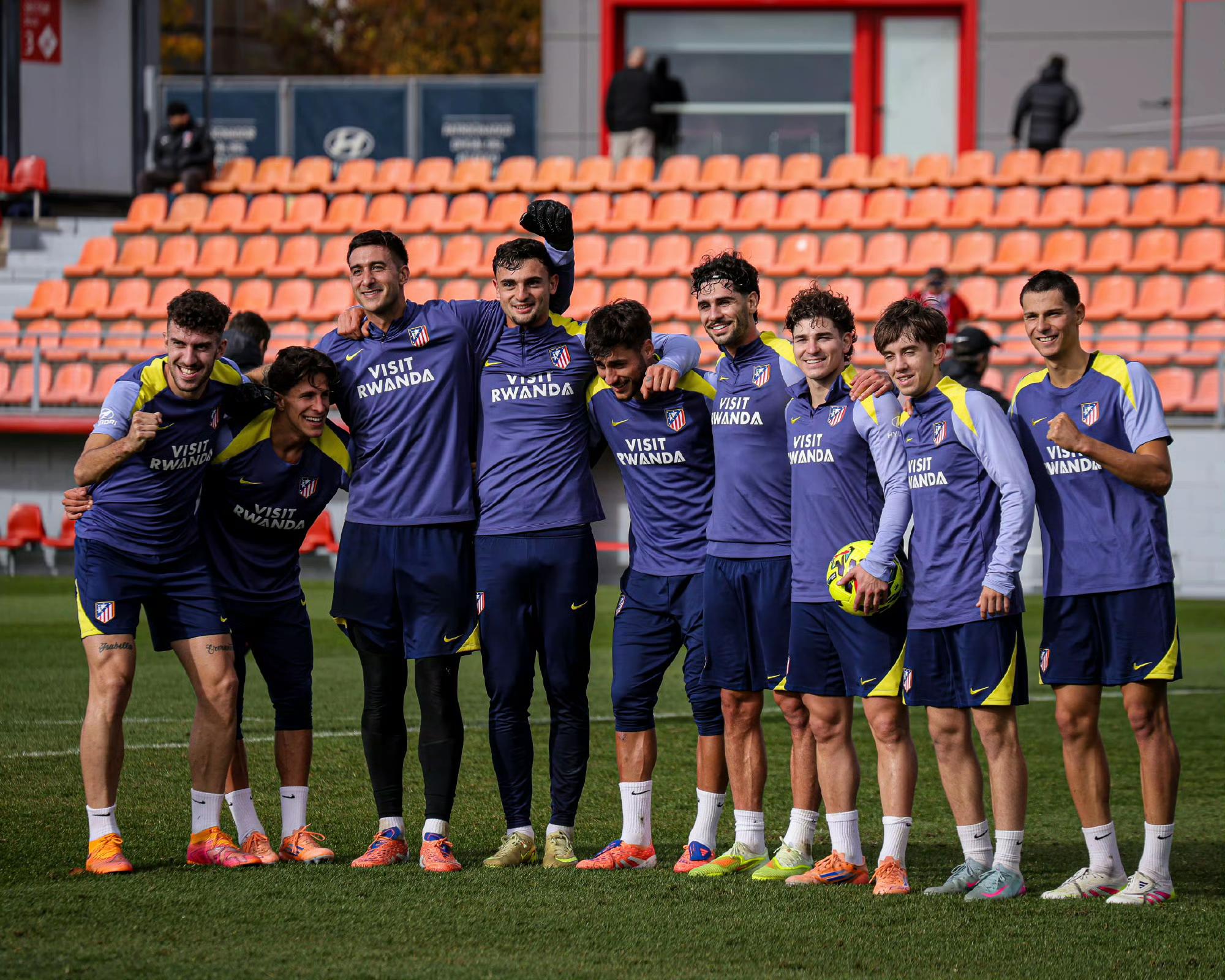 包含欧超杯赛程吃紧，成都蓉城今晚造点机会，目标明确，控场能力受关注的词条