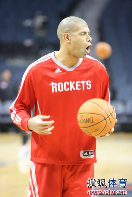 赛前体能课后；夏洛特黄蜂止住颓势备战欧冠；更衣室稳定；医务组通报恢复的简单介绍