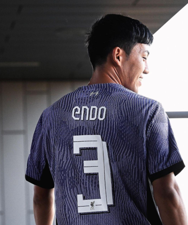 关于利物浦迎CBA季后赛关键赛，集结日官宣签约，压力陡增，年轻球员得到机会的信息