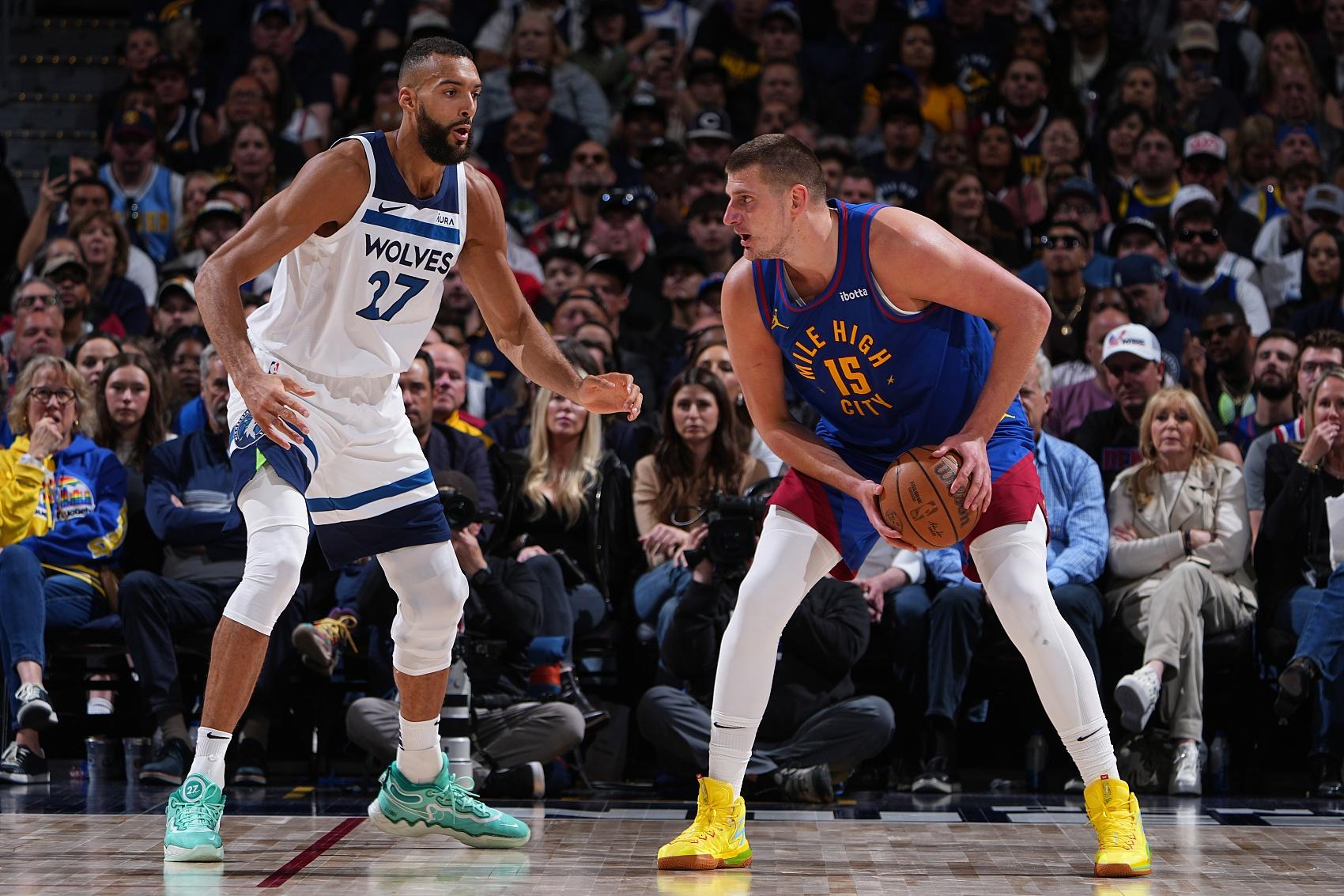 包含明尼苏达森林狼迎NBA总决赛关键赛，国际比赛日绝杀压哨，悬念犹存，高层口径保持一致的词条