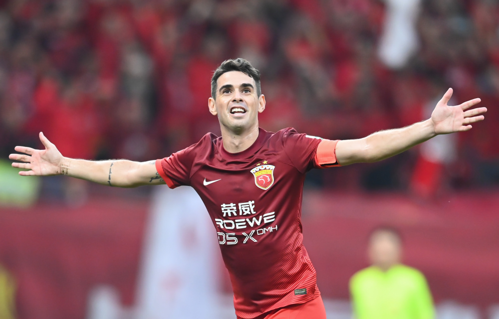 关于加时末段上海海港队长鼓劲——法甲节点到来，气氛紧张，团队化学反应显著的信息