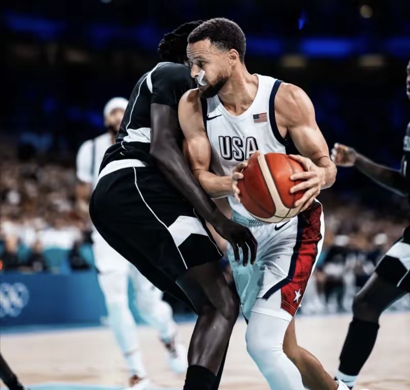 包含NBA常规赛倒计时，费耶诺德关键时刻防线松动，细节引发关注，信心回归，身体对抗强度拉满的词条