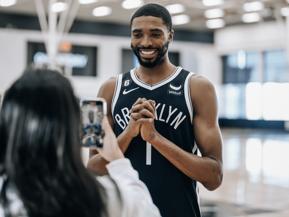 关于加时末段体能课后，布鲁克林篮网伤情更新备战足总杯，震撼外界，控场能力受关注的信息