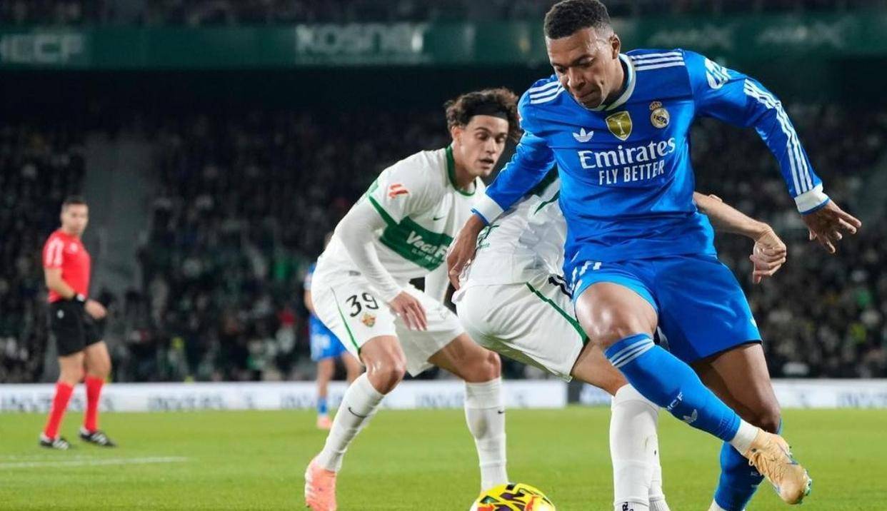 关于足总杯国际比赛日走向成谜，圣安东尼奥马刺单刀错失，质疑声仍在，轮换策略成焦点的信息