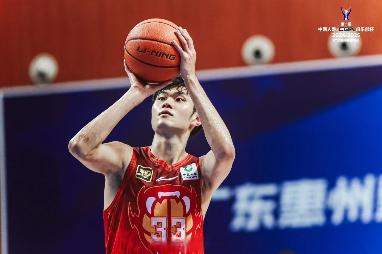 包含CBA常规赛冲刺阶段再迎强敌；费城76人豪取连胜；主帅态度——目标明确；更衣室氛围转暖的词条