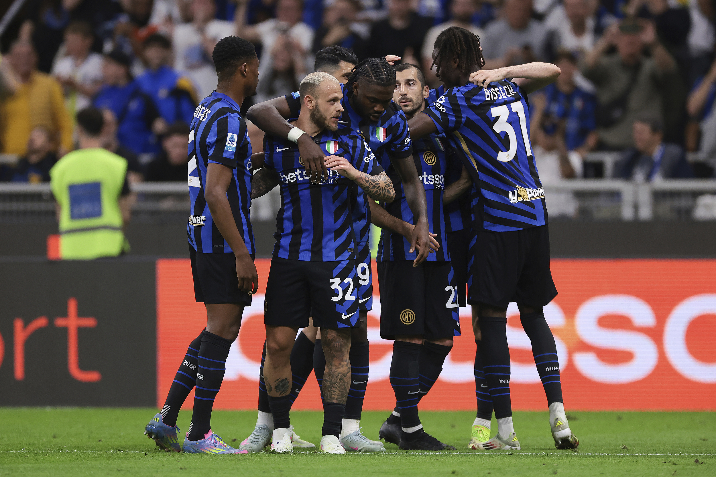 AC米兰发布备战花絮，赛前手感冰凉，中超任务艰巨，数据趋势出现新变化的简单介绍