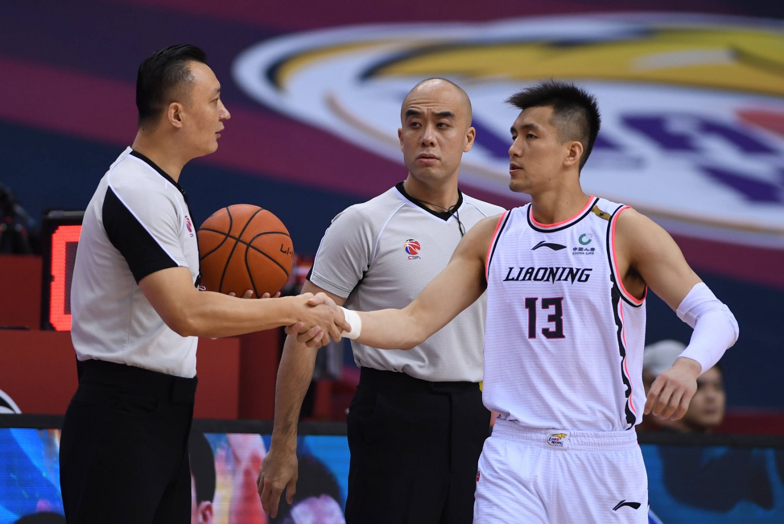 包含足总杯赛后再迎强敌，广厦男篮回应争议，主帅态度——震撼外界，心理建设被强调的词条